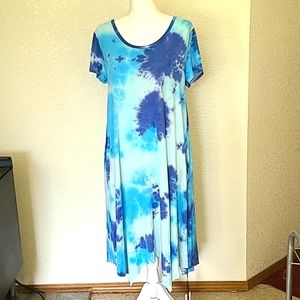 NWT Beautiful drapey and stretchy tie dye dress, size M